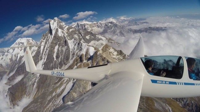 Impressions from the first Polish team flight along the Himalayas