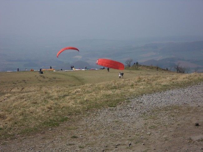 para gliders on the southern ridge